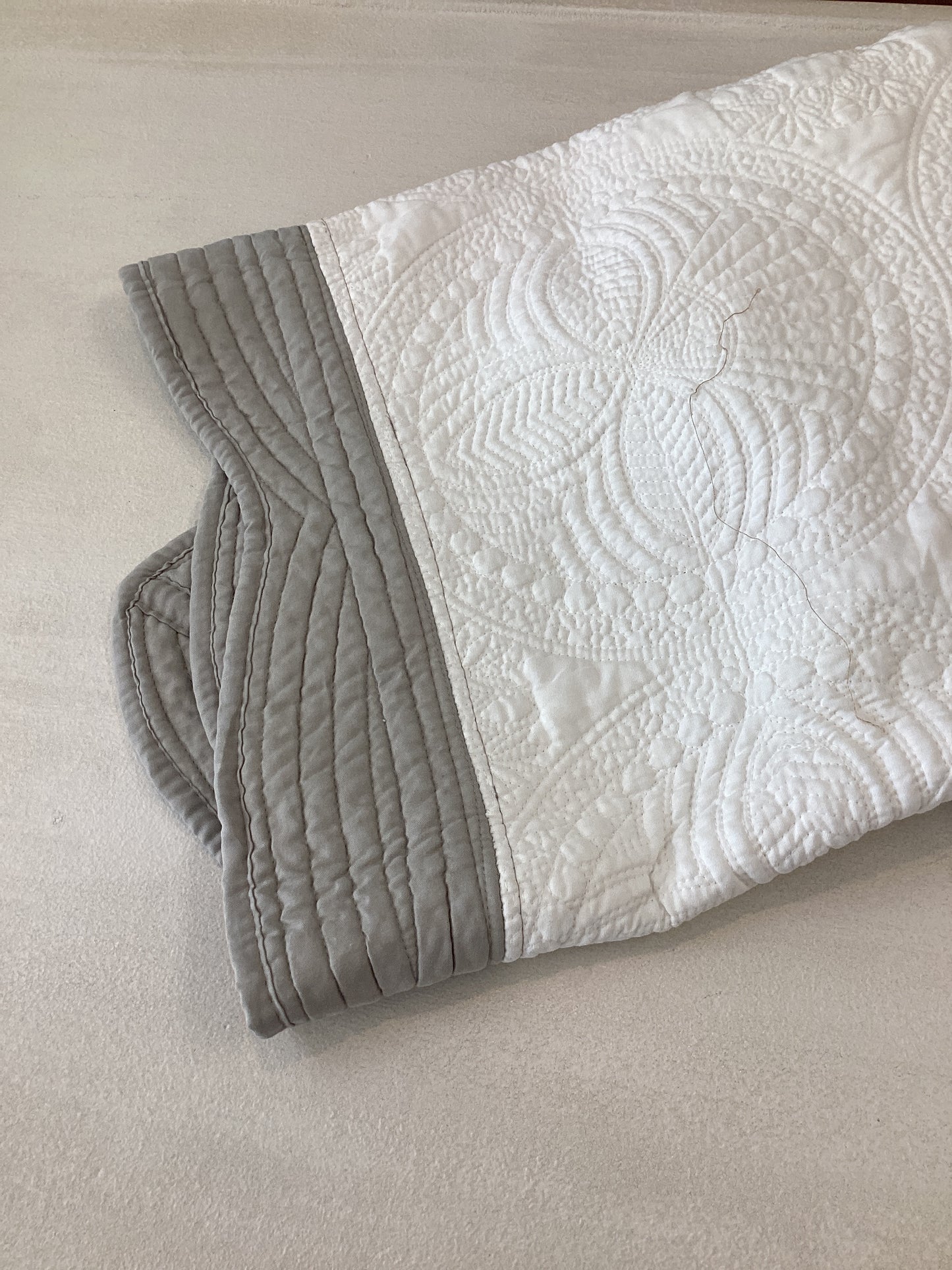 Heirloom Quilts-Baby Quilt Monogram