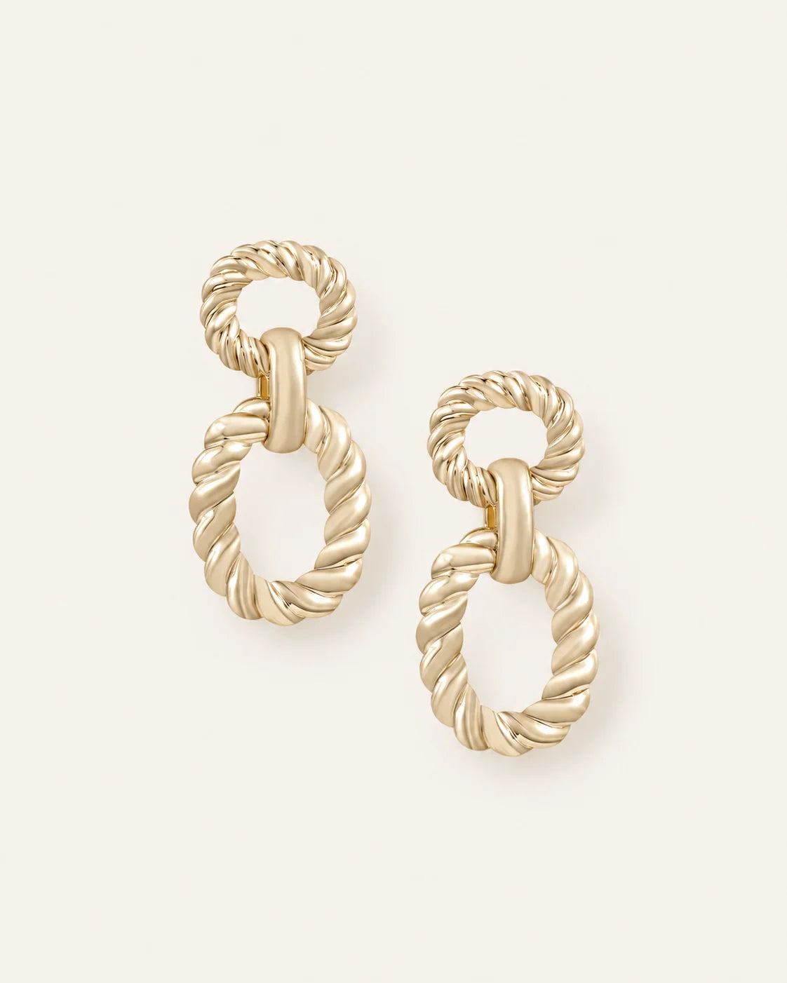 Heirloom Link Earrings in Gold