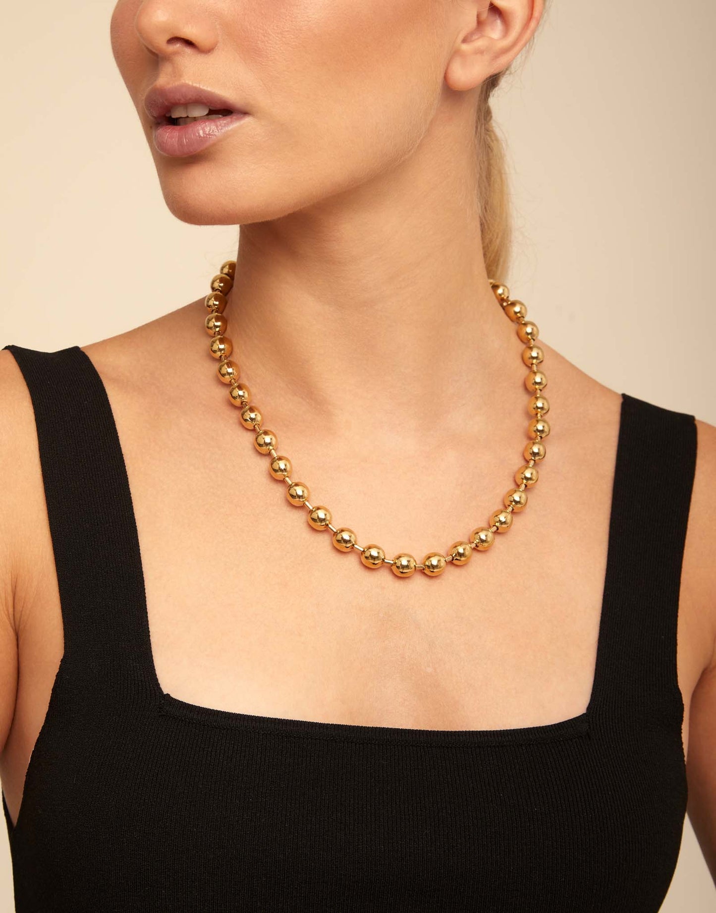 SNOWFLAKE Short Gold-plated Beaded Necklace with Padlock