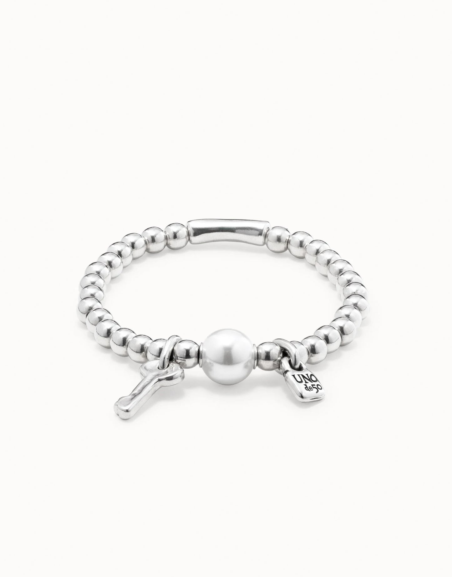 Llavestruz Beaded Stretch Bracelet with Pearl Charm