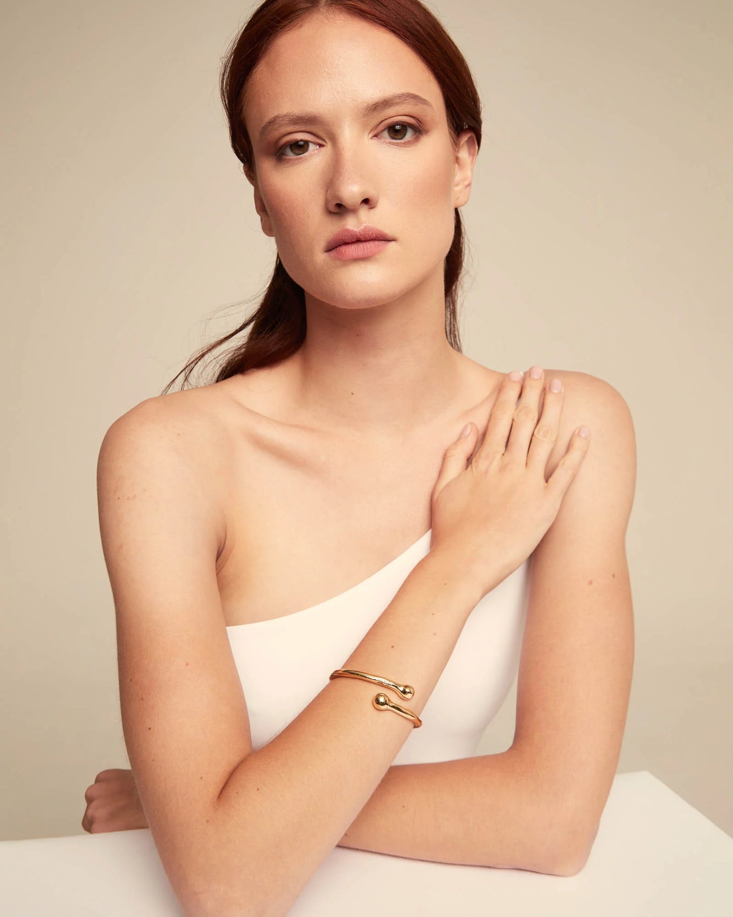 COMEBACK Gold-plated Bangle Bracelet with Inner Spring